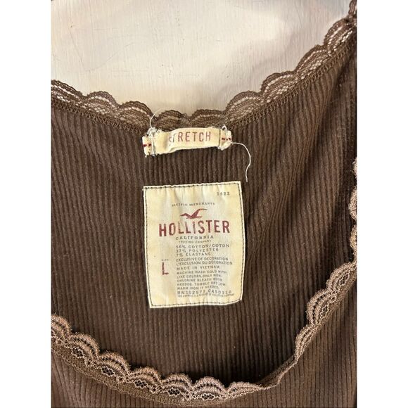 Hollister Ca Y2K tank top large lace trim rn#102573 Elena Gilbert - Picture 3 of 9